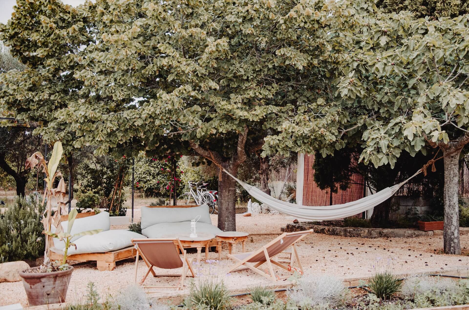hammock-and-beds-outdoor-furnishing